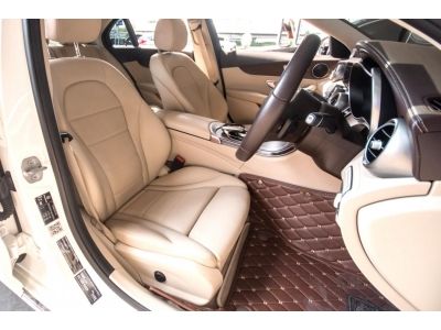 2019 Benz c220d Exclusive มาพร้อมความ คลาสสิก หรูหรา ✨วิ่งน้อยมาก 53,000 กม. มือเดียวป้ายแดง ขับดี แรง ประหยัดจากป้ายแดงเยอะมาก รูปที่ 3